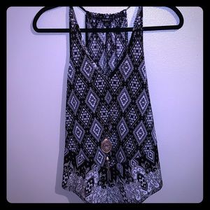Black & white top with removable necklace